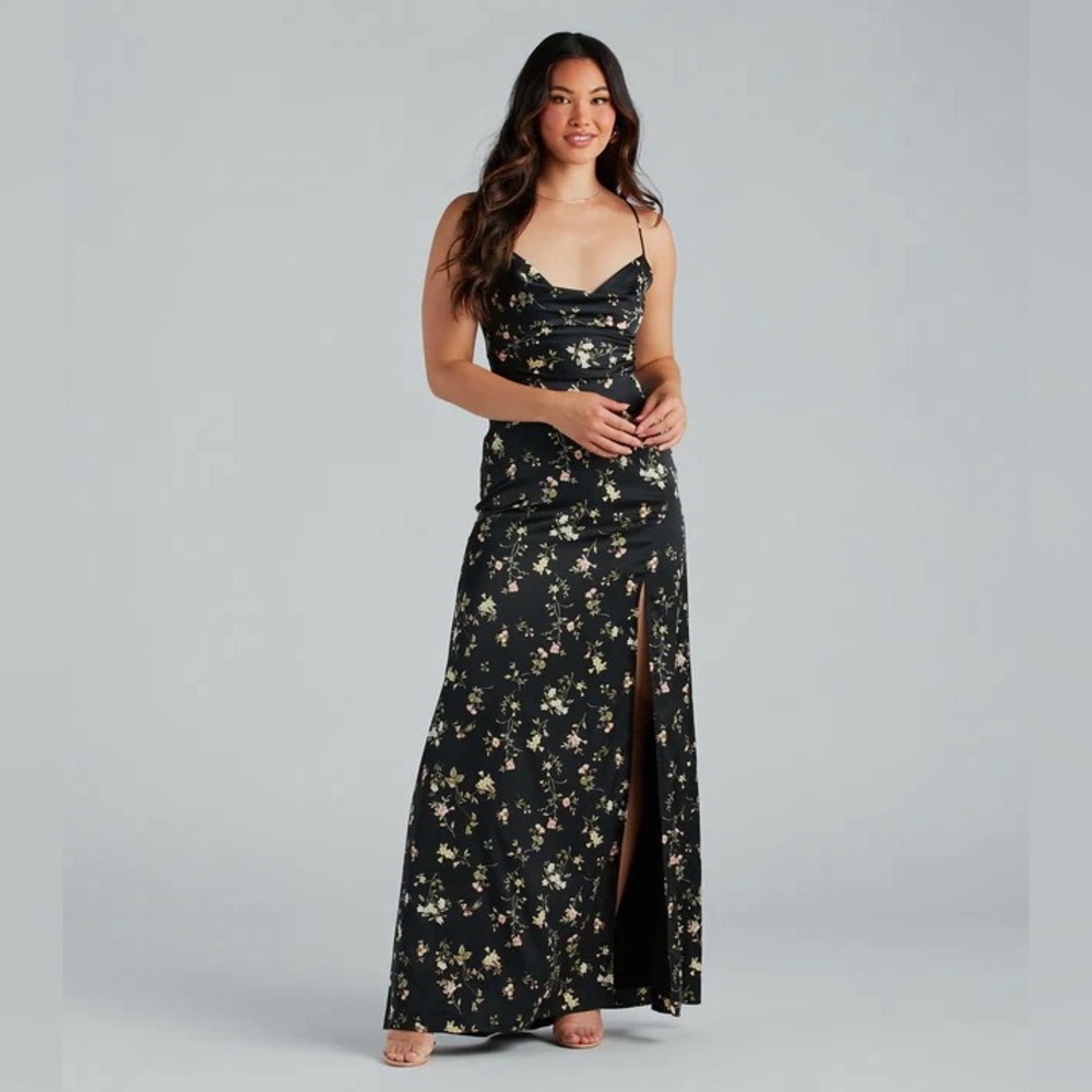 NWT Windsor long formal dress